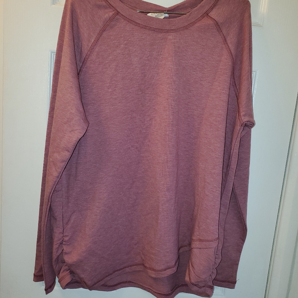 New Women's Danskin long sleeve top size XL